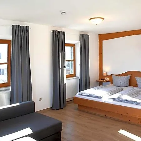 Alps Hostel *
