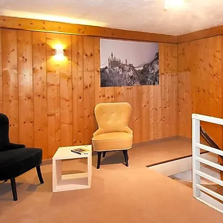 Alps Hostel *